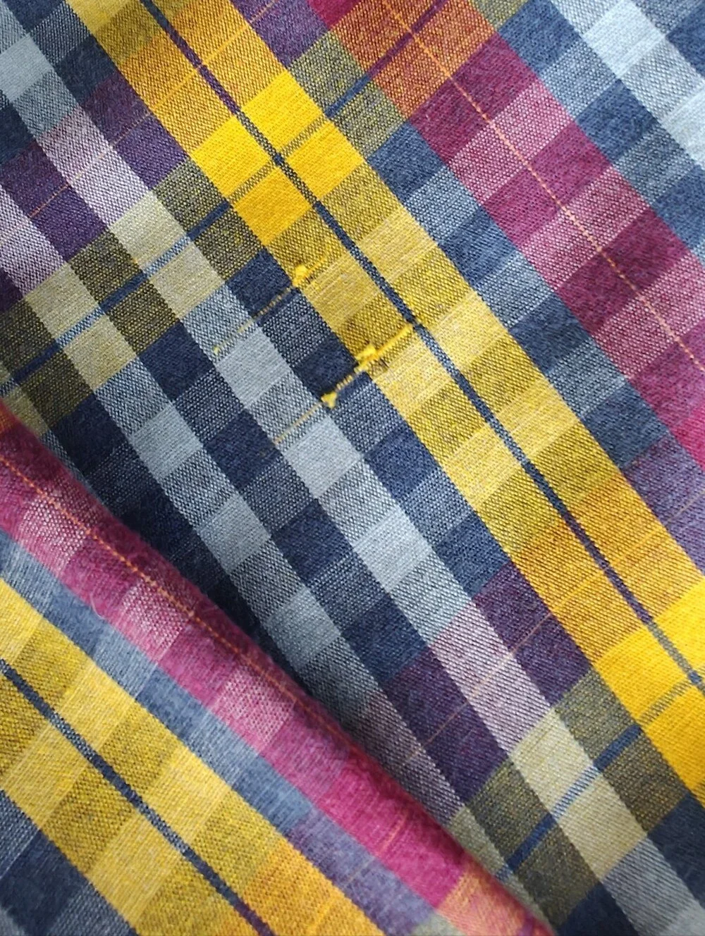 Saddlebred Multicolor Plaid Button-Down Shirt Sz.M Cotton Mix Blue Mustard Red